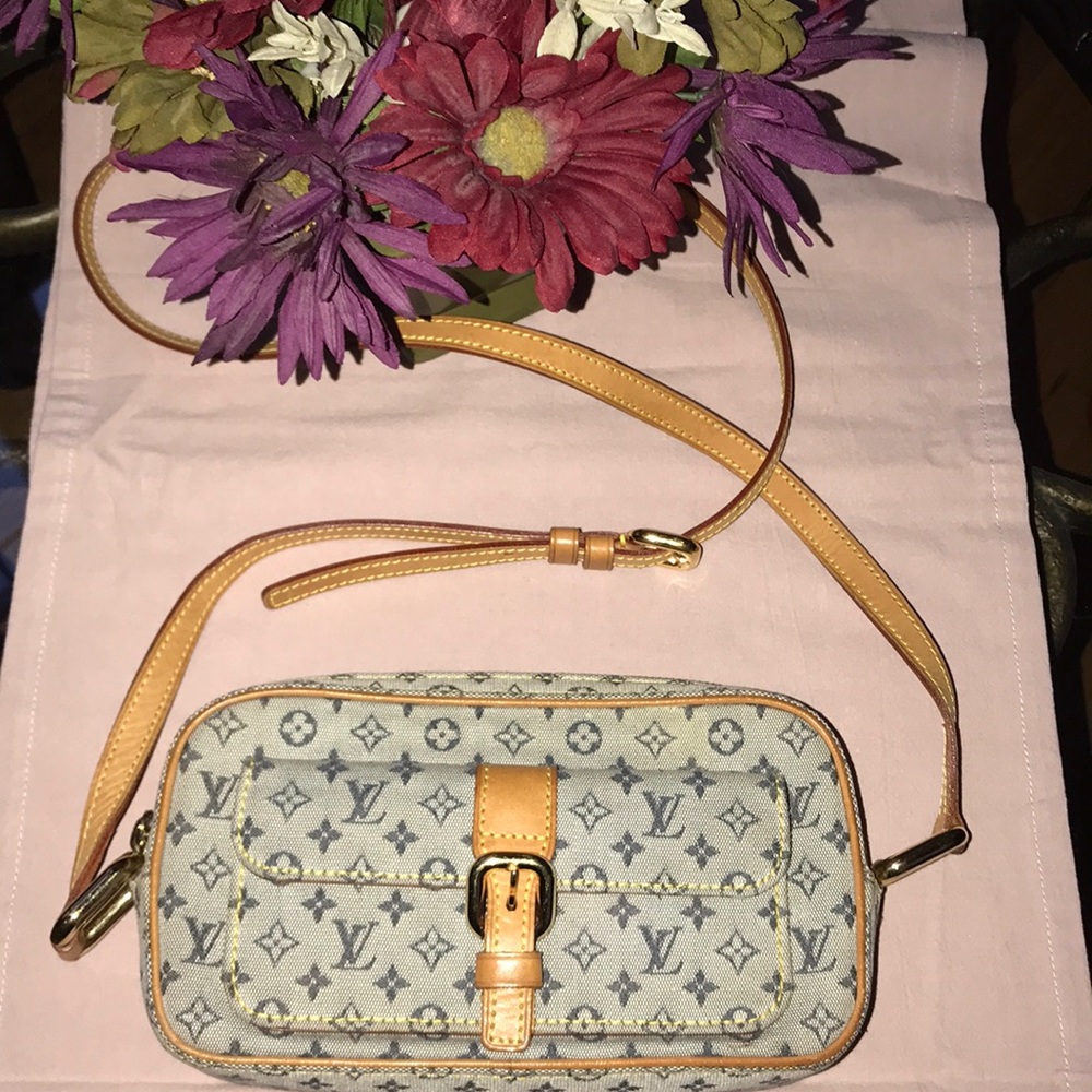 Louis Vuitton Mini Lin Juliette bag